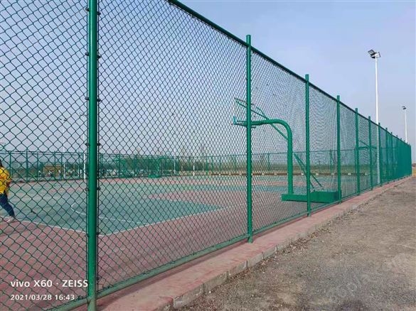 网球运动场围网多少钱